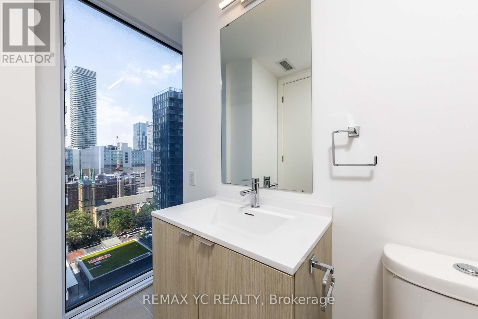 2515 - 100 Queen Street E, Toronto, Ontario  M5C 0B5 - Photo 16 - C13417144