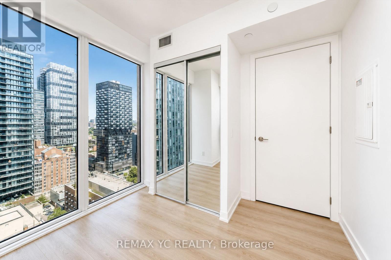 2515 - 100 Queen Street E, Toronto, Ontario  M5C 0B5 - Photo 17 - C13417144
