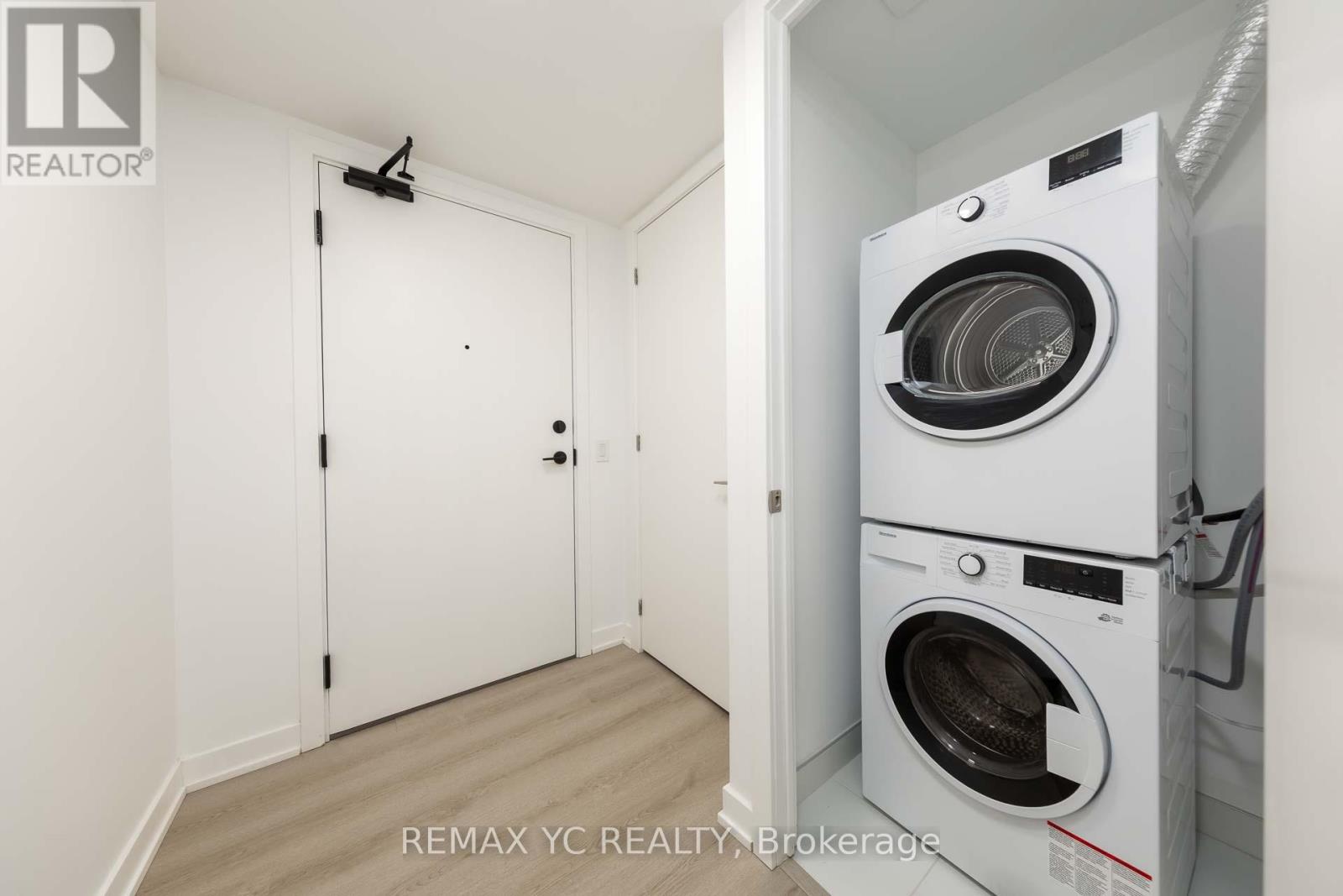 2515 - 100 Queen Street E, Toronto, Ontario  M5C 0B5 - Photo 3 - C13417144