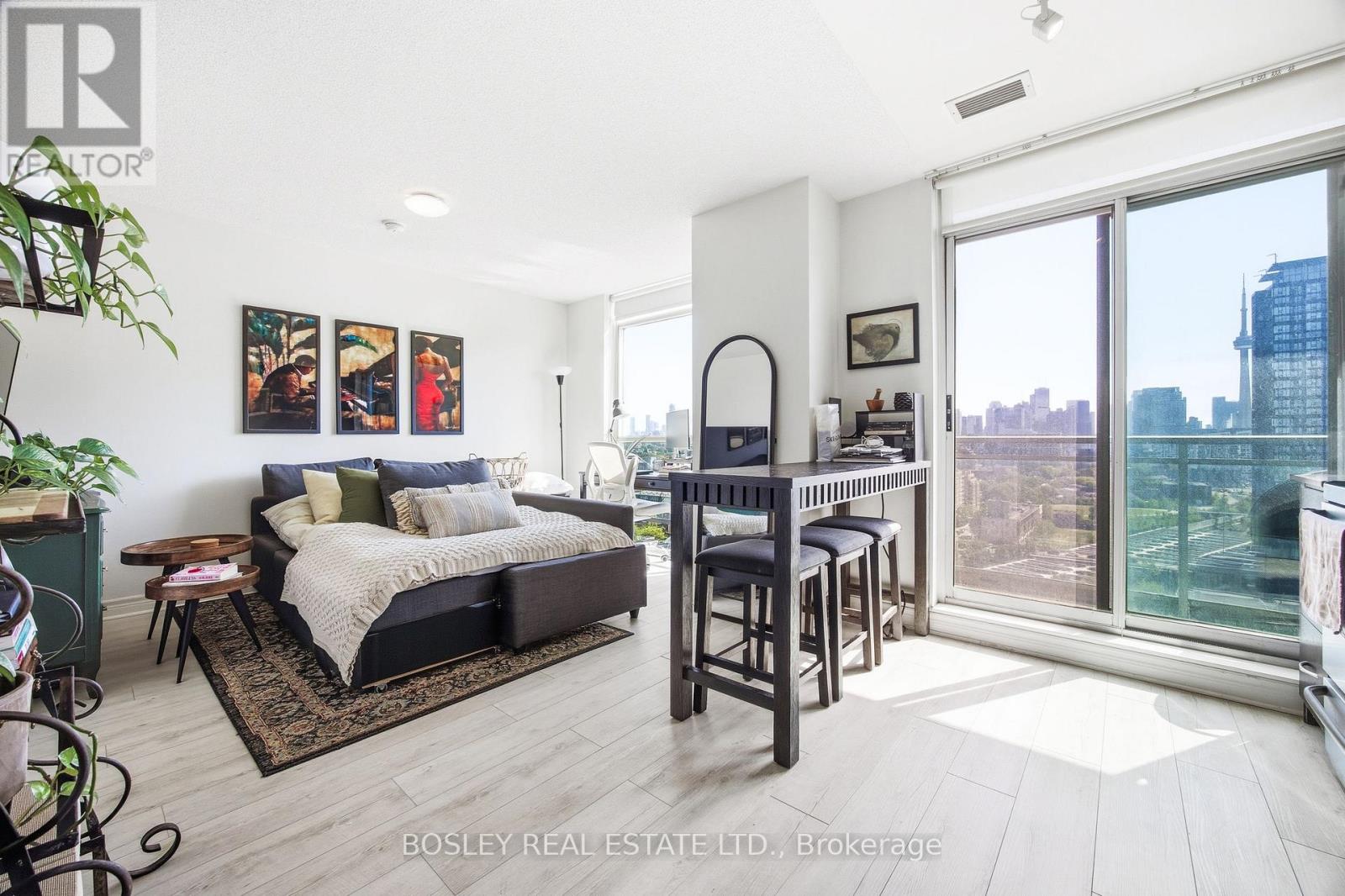 1709 - 80 Western Battery Road N, Toronto, Ontario M6K 3S1 - Photo 7 - C13417148