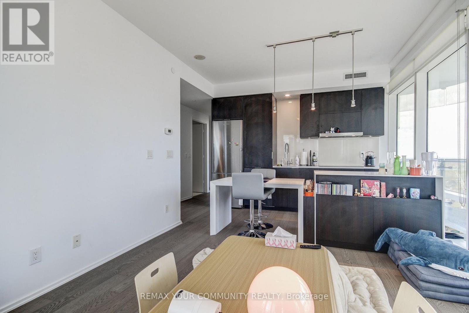 2504 - 1 Bloor Street E, Toronto, Ontario  M4W 0A8 - Photo 8 - C13417164