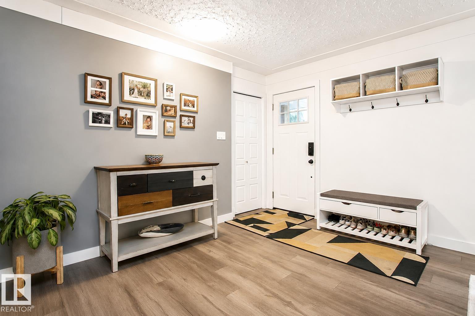 4904 103 Av NW, Edmonton, Alberta  T6A 0S9 - Photo 2 - E4491666