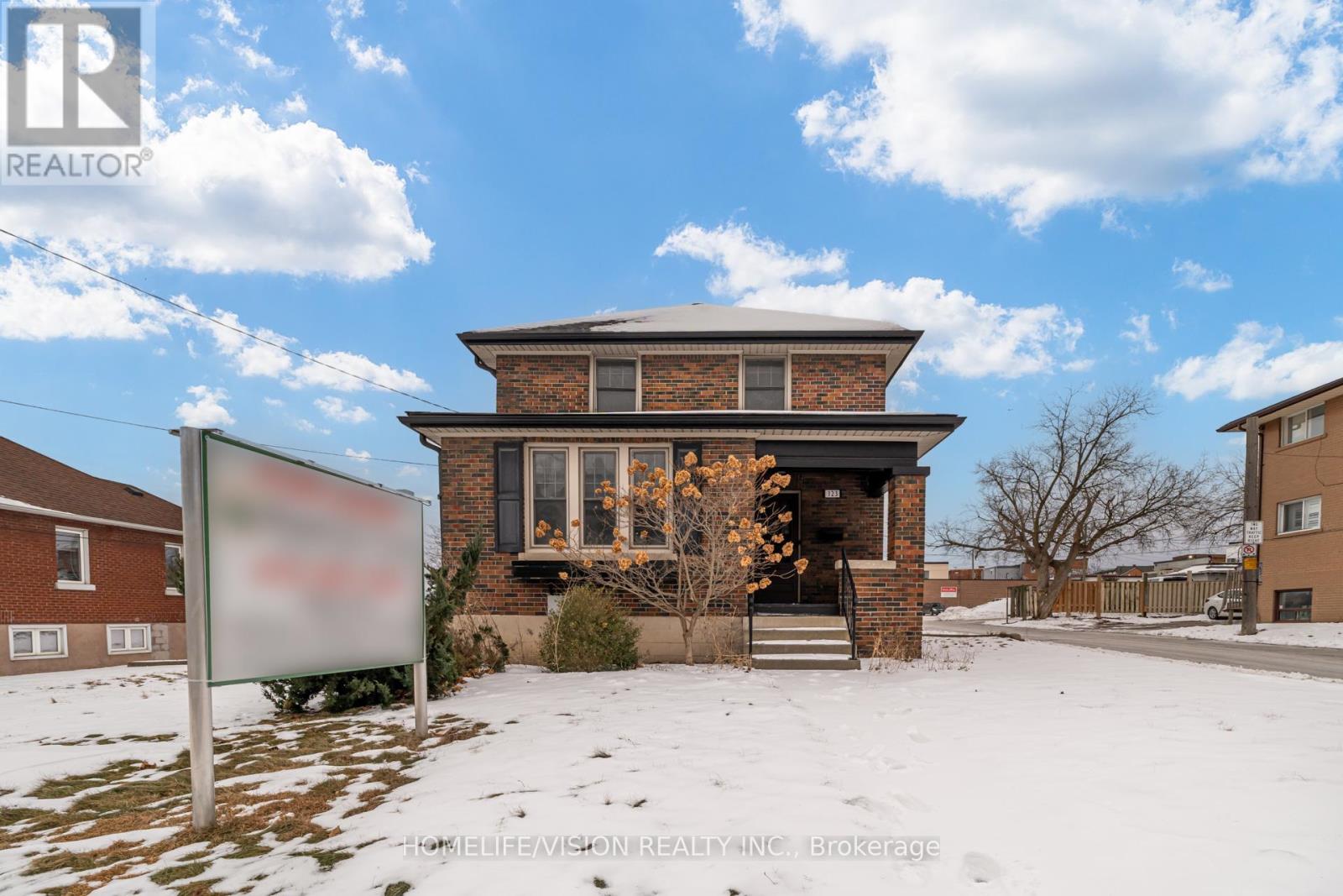 Property Listing: 123 Mary Street E, Whitby (Downtown Whitby), Ontario