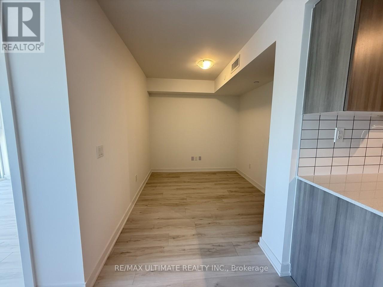 311 - 1010 Sandy Beach Road, Pickering, Ontario  L1W 0C7 - Photo 5 - E13417192