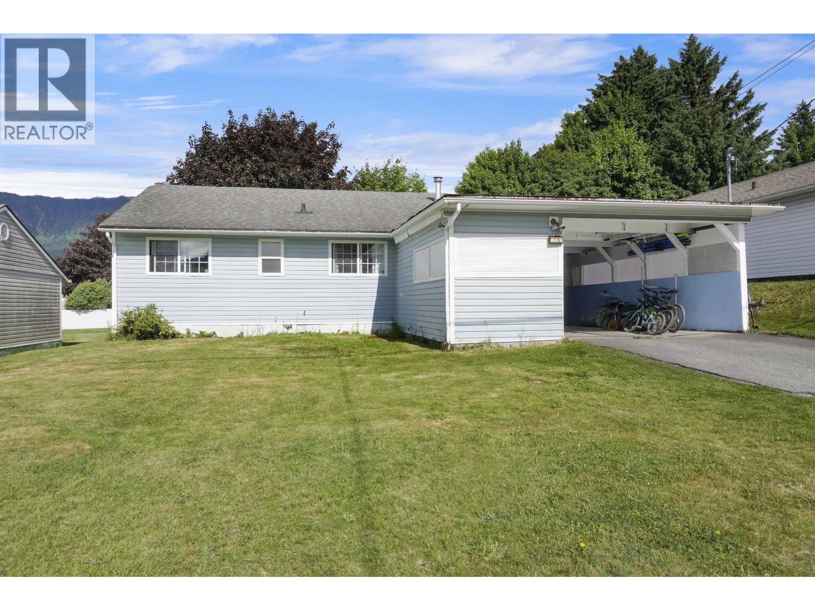 16 Capilano Street, Kitimat, British Columbia  V8C 1X8 - Photo 1 - R3133456