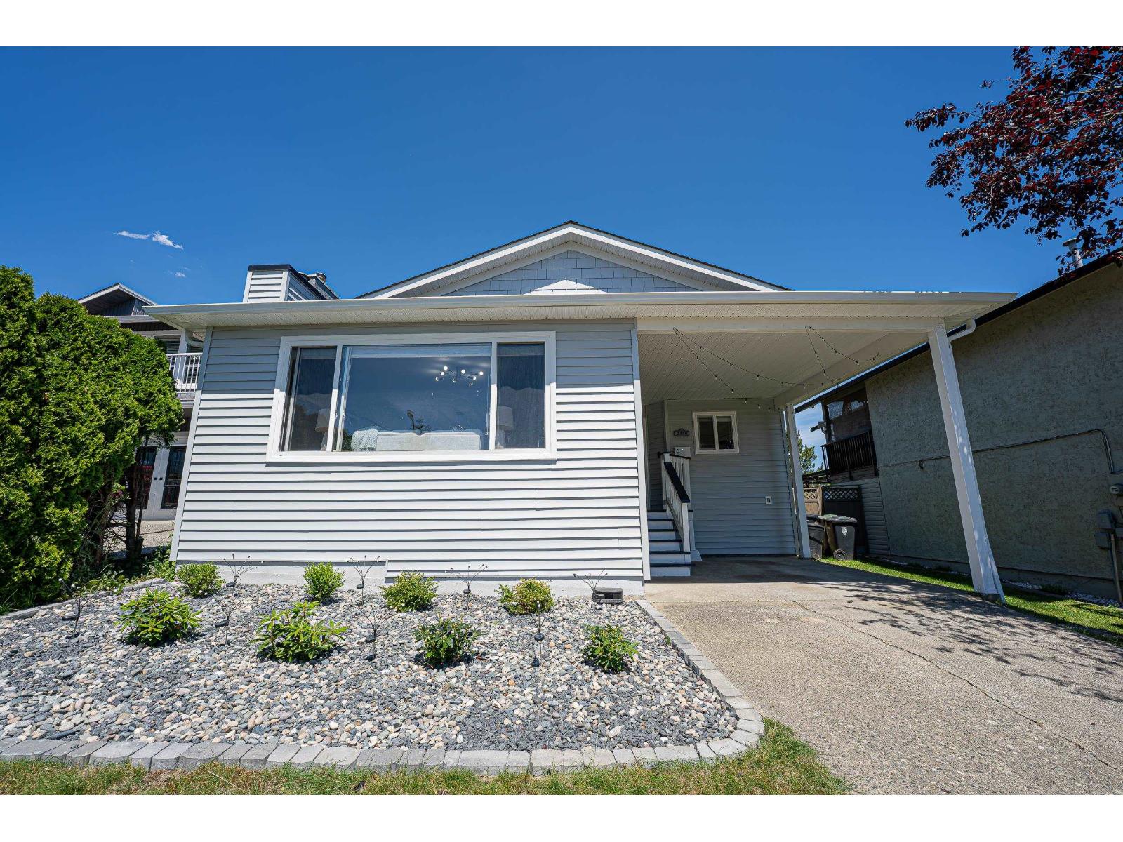 2329 Wakefield Drive, Langley, British Columbia  V2Y 1B1 - Photo 3 - R3133336