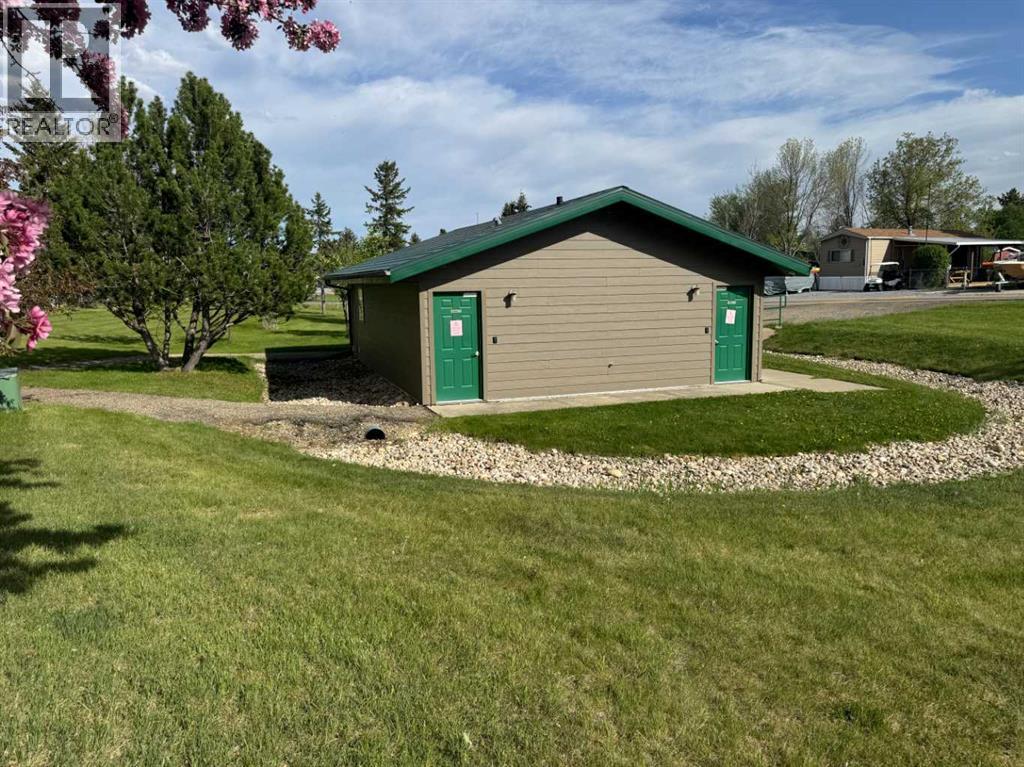 220, 2540 Township Road 353, Rural Red Deer County, Alberta  T4G 0K6 - Photo 32 - A2314821