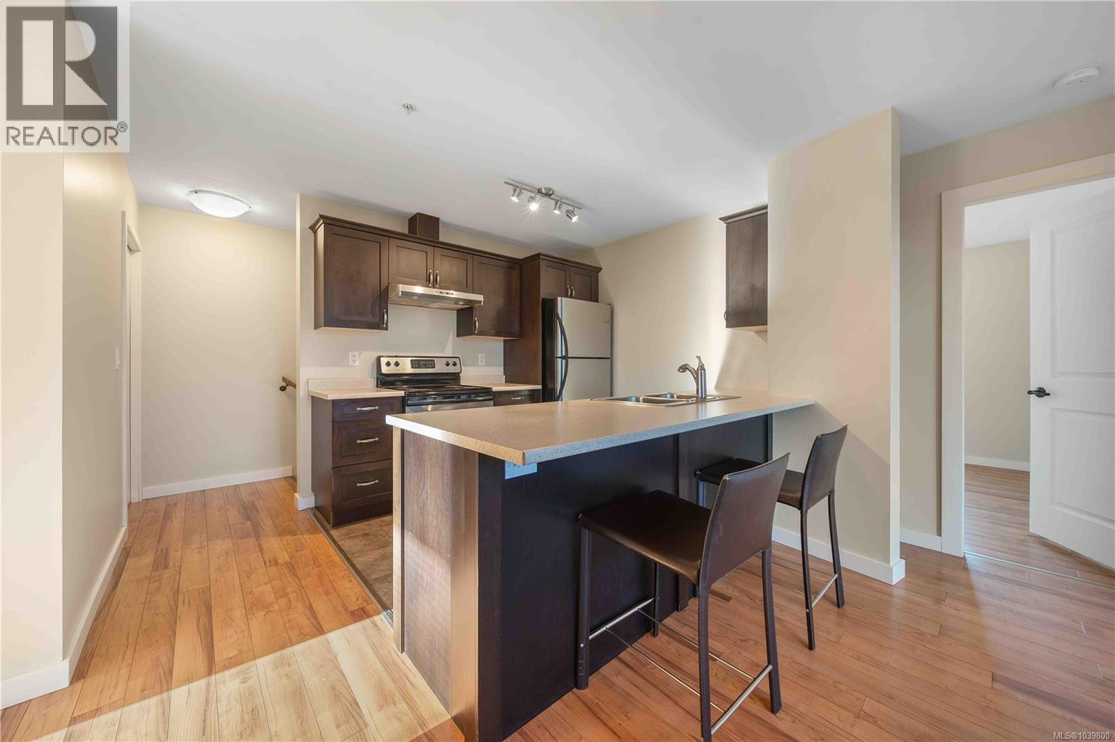 102 5281 Rutherford Rd, Nanaimo, British Columbia  V9T 5N9 - Photo 5 - 1039800