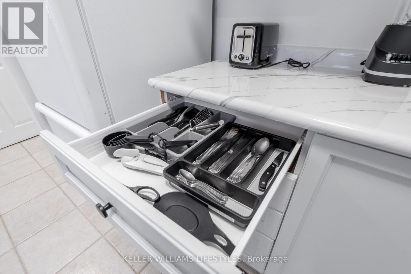 235 Rossmore Court, London South, Ontario  N6C 6B7 - Photo 21 - X13417272