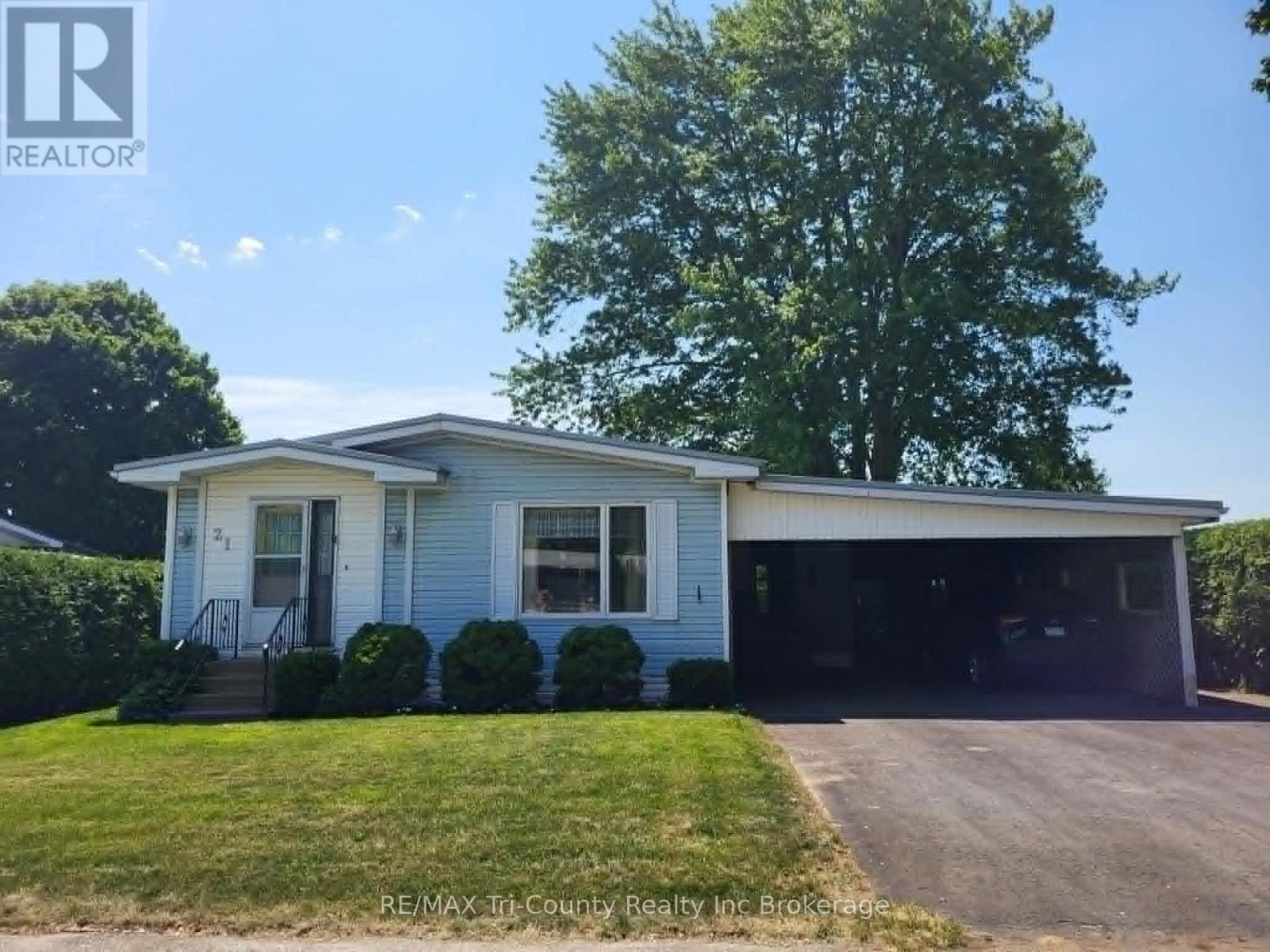 21 5th Street, Norfolk, Ontario  N4B 2W6 - Photo 1 - X13417276