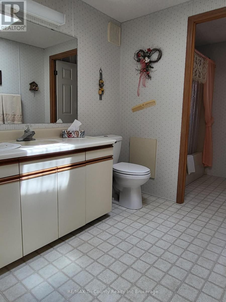 21 5th Street, Norfolk, Ontario  N4B 2W6 - Photo 10 - X13417276