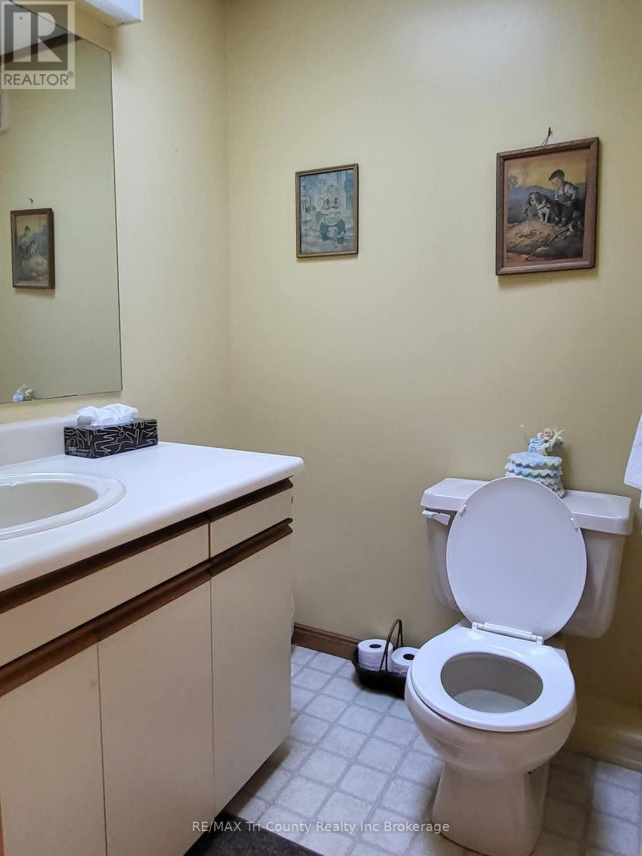 21 5th Street, Norfolk, Ontario  N4B 2W6 - Photo 3 - X13417276