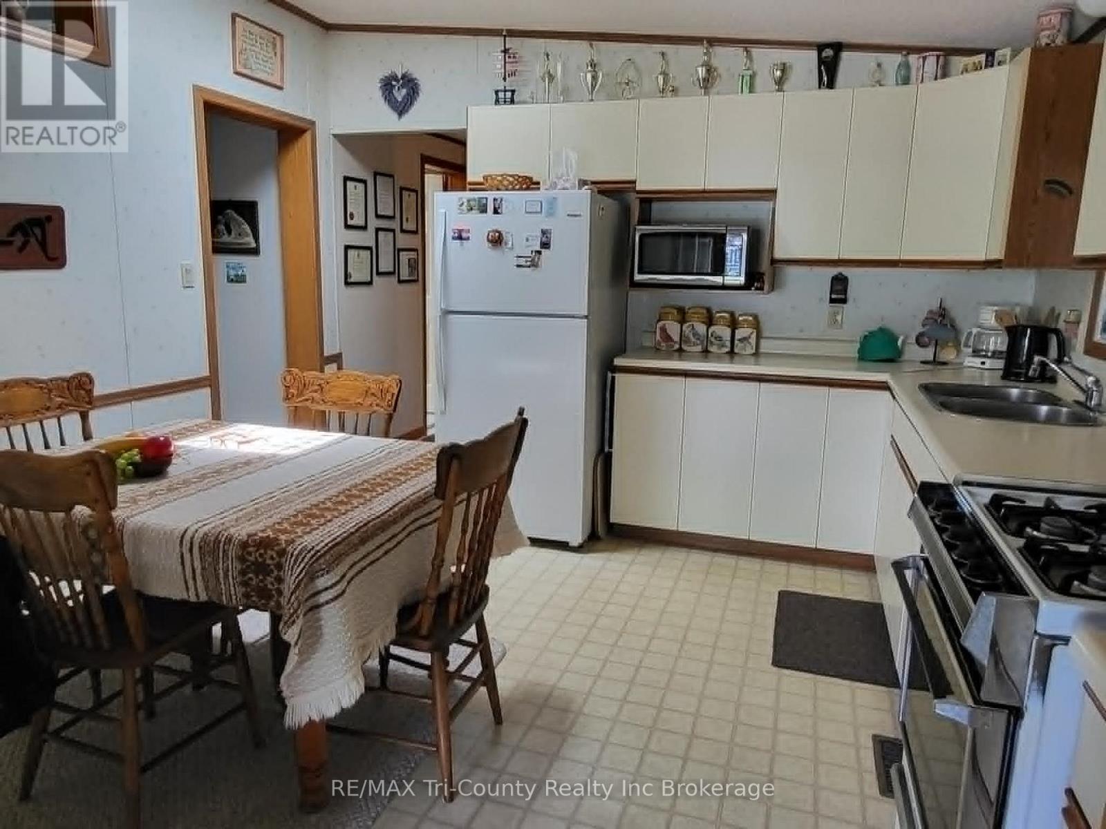 21 5th Street, Norfolk, Ontario  N4B 2W6 - Photo 6 - X13417276
