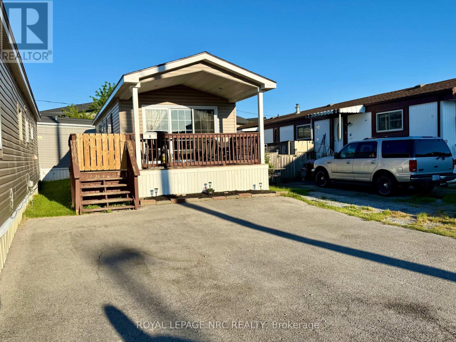 8 - 241 St. Paul Street, St. Catharines, Ontario  L2S 2E5 - Photo 2 - X13417236