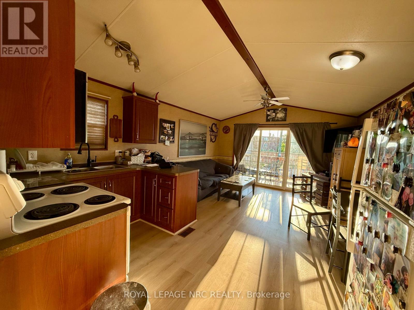 8 - 241 St. Paul Street, St. Catharines, Ontario  L2S 2E5 - Photo 4 - X13417236