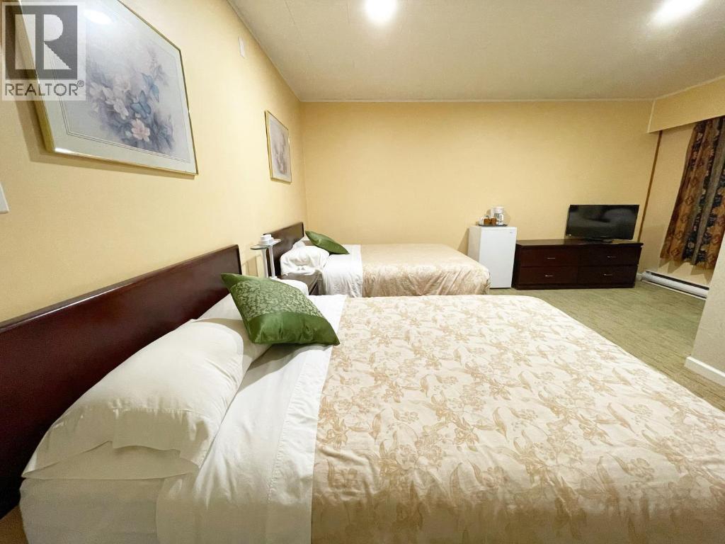 509 Slocan Avenue, New Denver, British Columbia V0G 1S0 - Photo 8 - 10390226