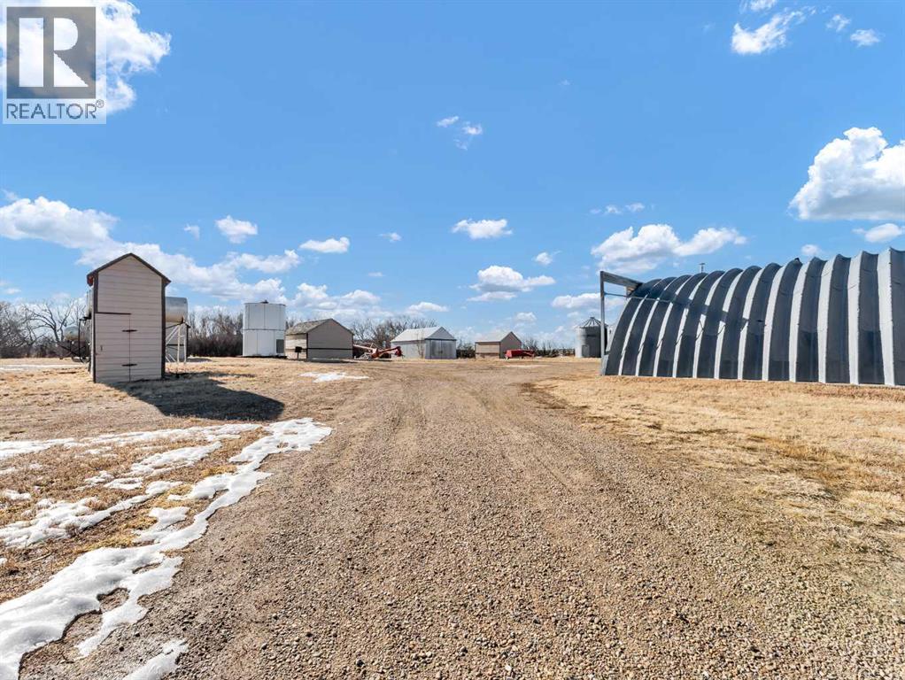 22222 Range Road 20, Bindloss, Alberta  T0J 0H0 - Photo 47 - A2285942