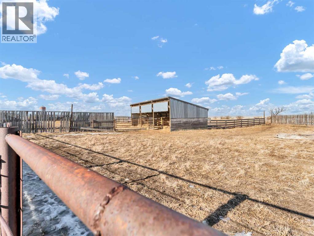 22222 Range Road 20, Bindloss, Alberta  T0J 0H0 - Photo 50 - A2285942