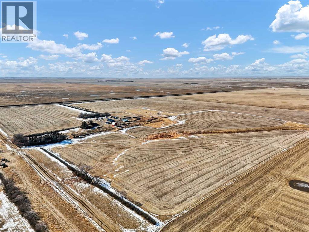 22222 Range Road 20, Bindloss, Alberta  T0J 0H0 - Photo 11 - A2285942