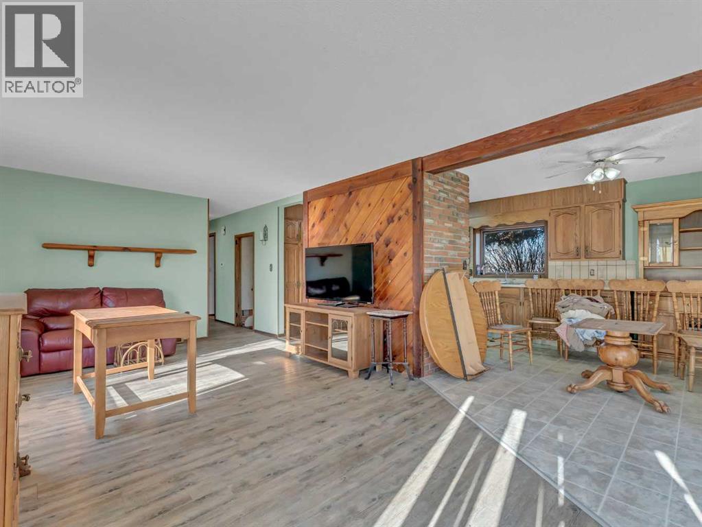22222 Range Road 20, Bindloss, Alberta  T0J 0H0 - Photo 21 - A2285942