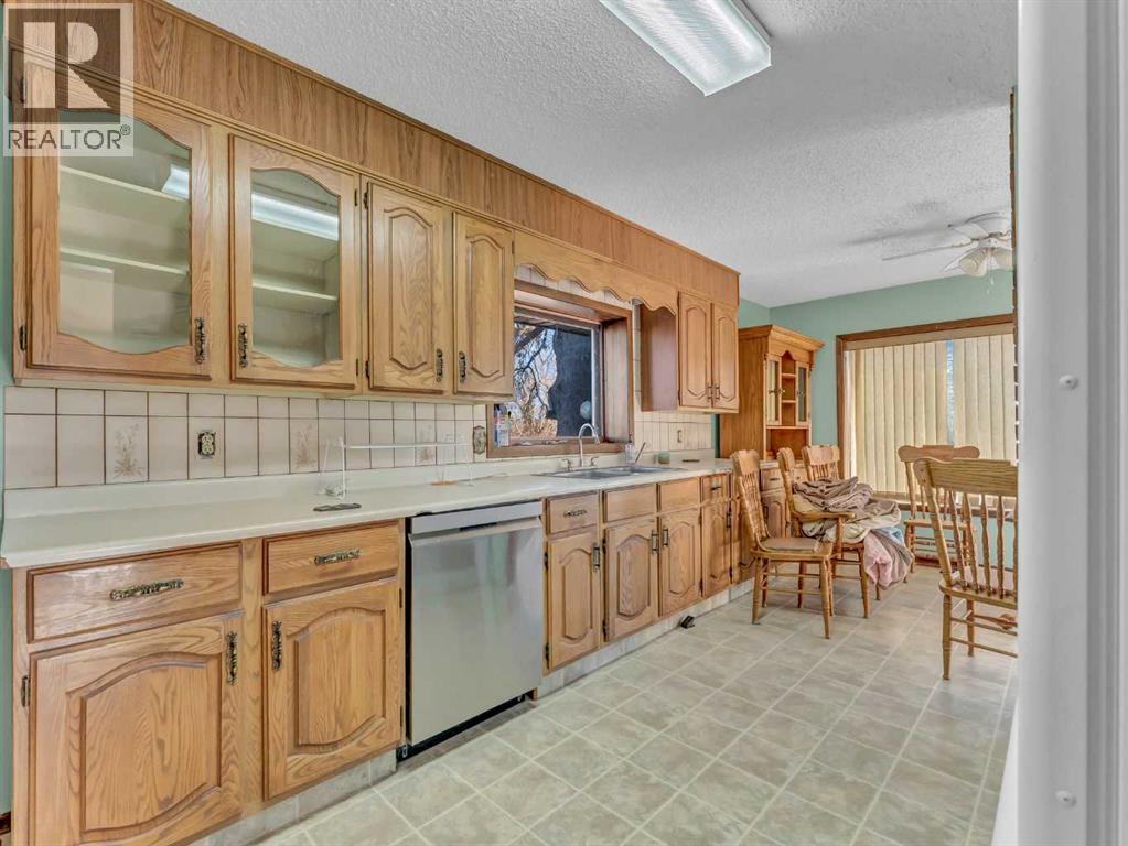 22222 Range Road 20, Bindloss, Alberta  T0J 0H0 - Photo 24 - A2285942
