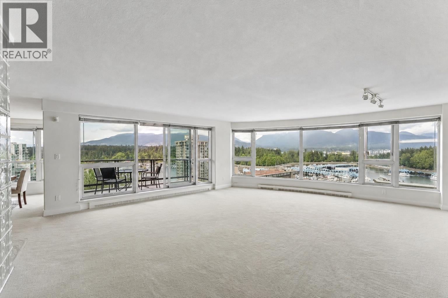 1703 560 Cardero Street, Vancouver, British Columbia  V6G 3E9 - Photo 2 - R3133532
