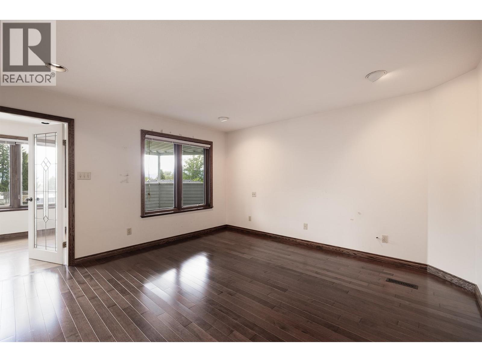 7943 Rosewood Street, Burnaby, British Columbia  V5E 2H4 - Photo 12 - R3133563