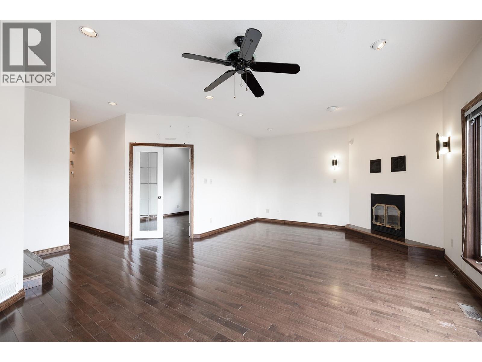 7943 Rosewood Street, Burnaby, British Columbia  V5E 2H4 - Photo 5 - R3133563