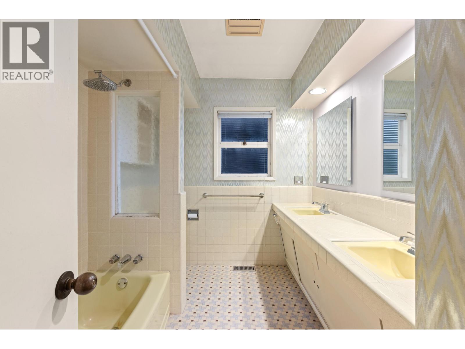 6297 Mackenzie Street, Vancouver, British Columbia  V6N 1H4 - Photo 16 - R3133598