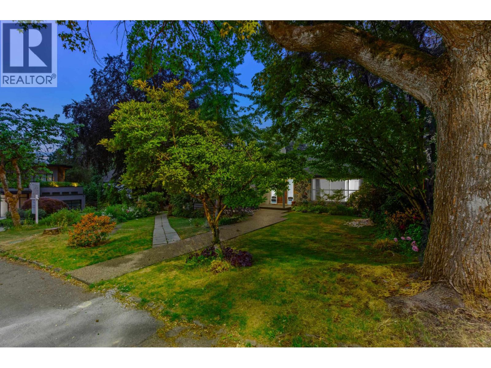 6297 Mackenzie Street, Vancouver, British Columbia  V6N 1H4 - Photo 33 - R3133598