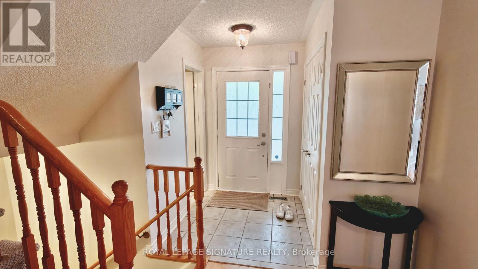 14 Ostick Street, Aurora, Ontario  L4G 7G2 - Photo 2 - N13417314