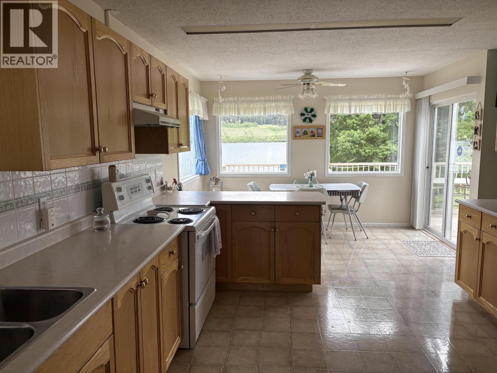 6179 Hunt Road, 100 Mile House, British Columbia  V0K 2E3 - Photo 22 - R3133633