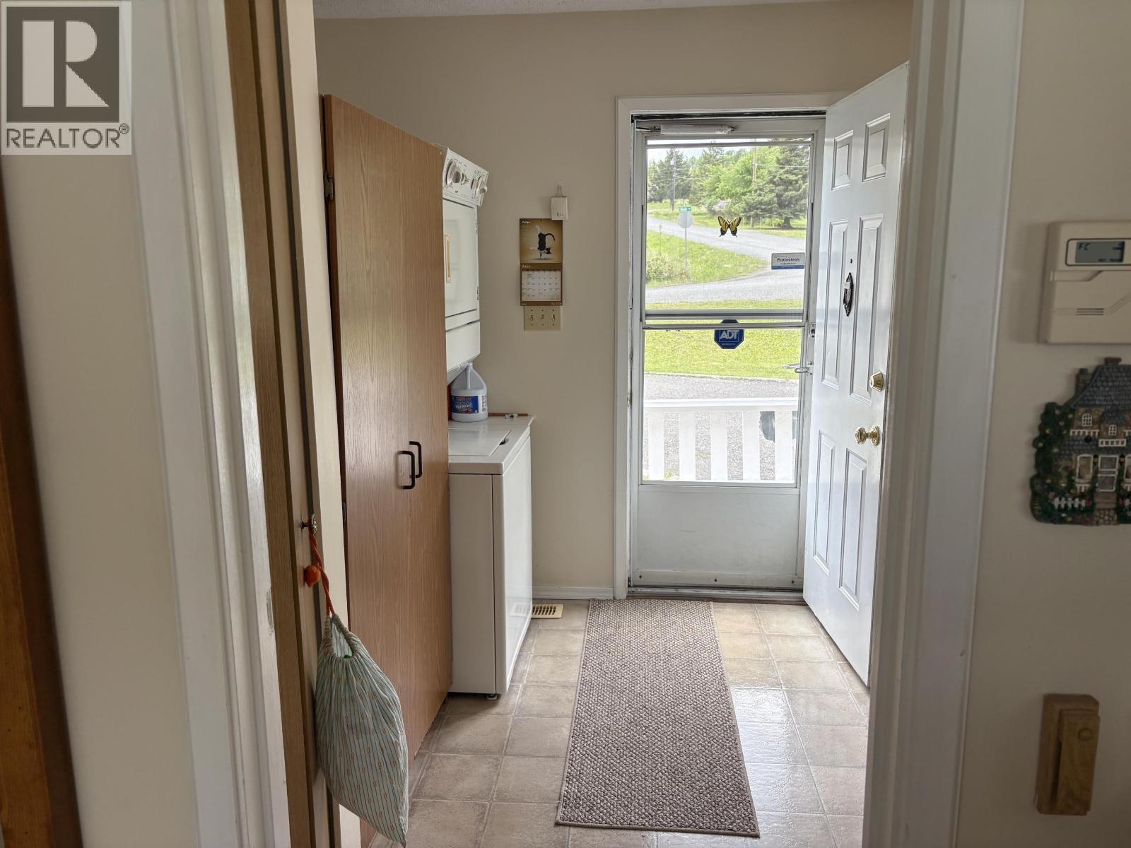 6179 Hunt Road, 100 Mile House, British Columbia  V0K 2E3 - Photo 23 - R3133633