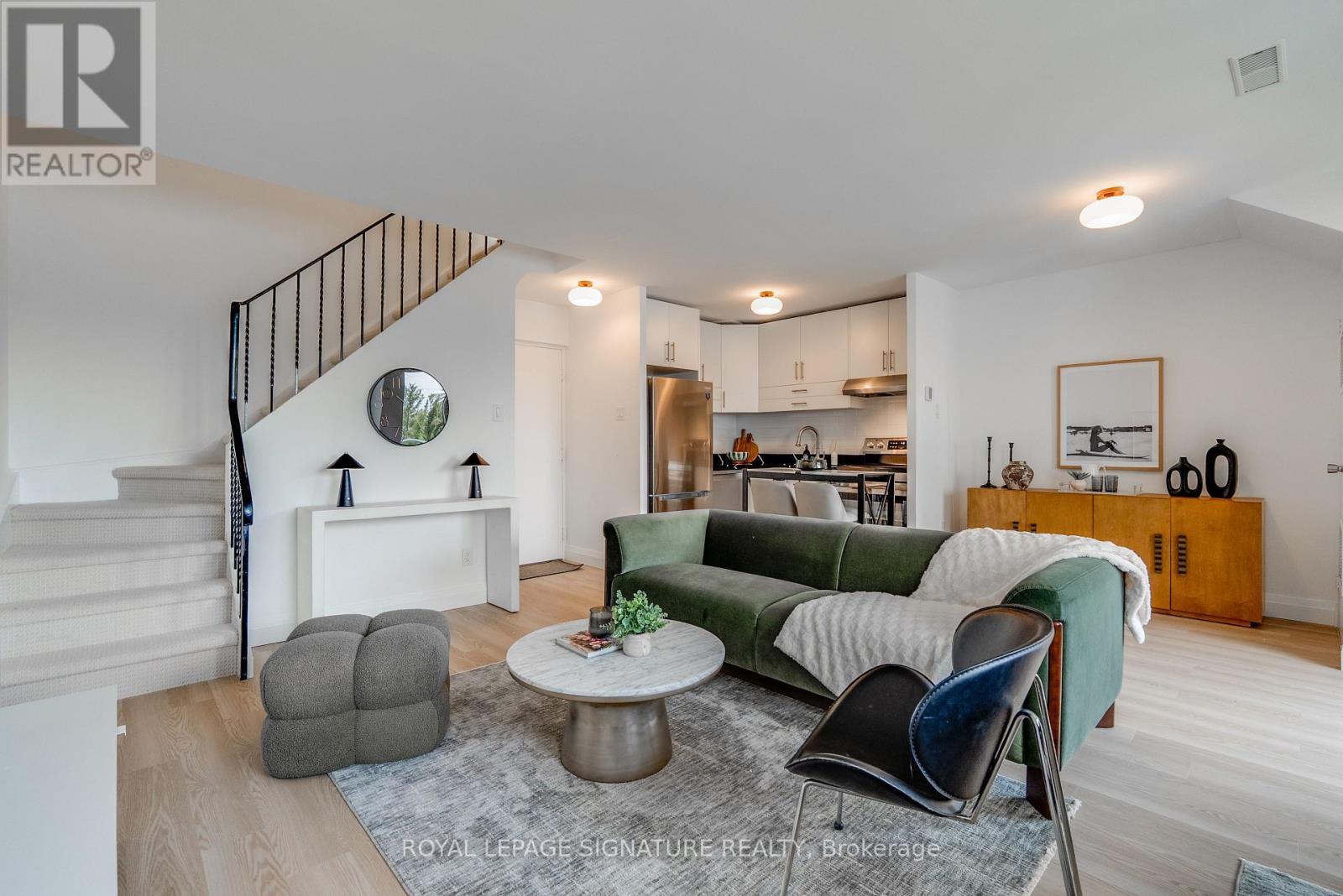 61 - 2001 BONNYMEDE DRIVE, Mississauga, Ontario