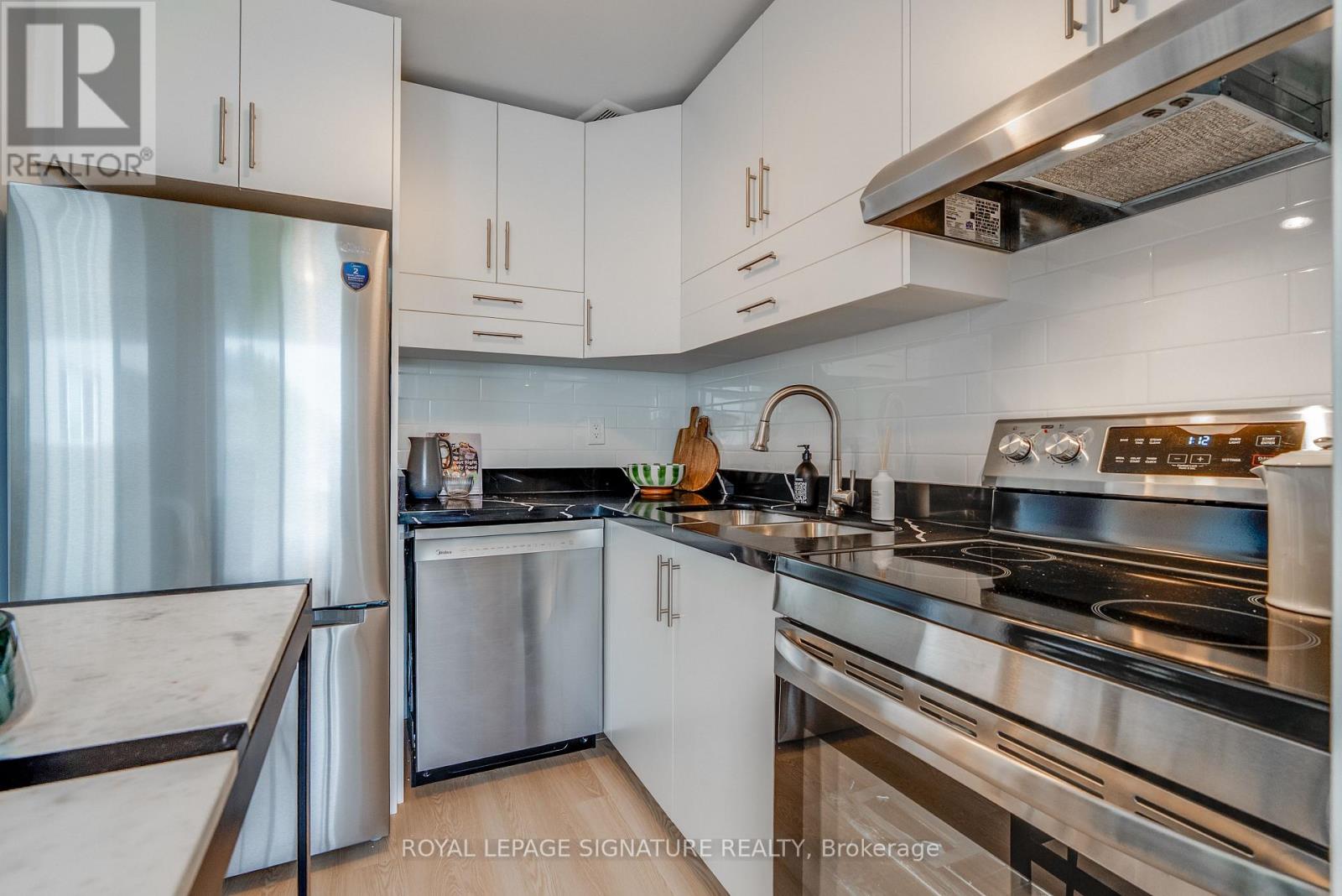 61 - 2001 Bonnymede Drive, Mississauga, Ontario  L5J 4H8 - Photo 9 - W13417278