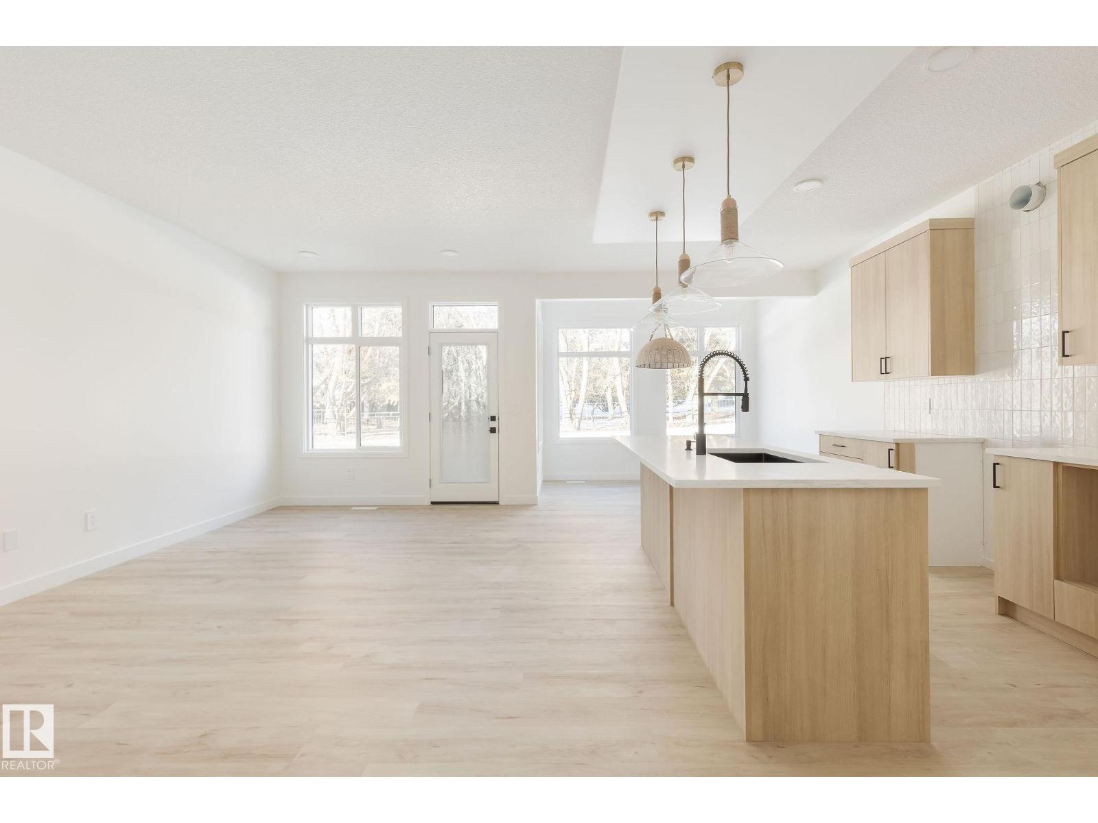 2206 Crossbill Li NW, Edmonton, Alberta  T5S 0W3 - Photo 4 - E4492525