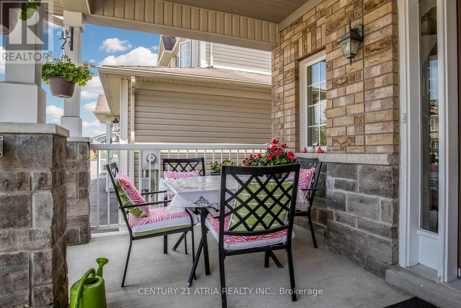 15 Paulgrave Avenue, Georgina, Ontario  L4P 0C3 - Photo 3 - N13417328