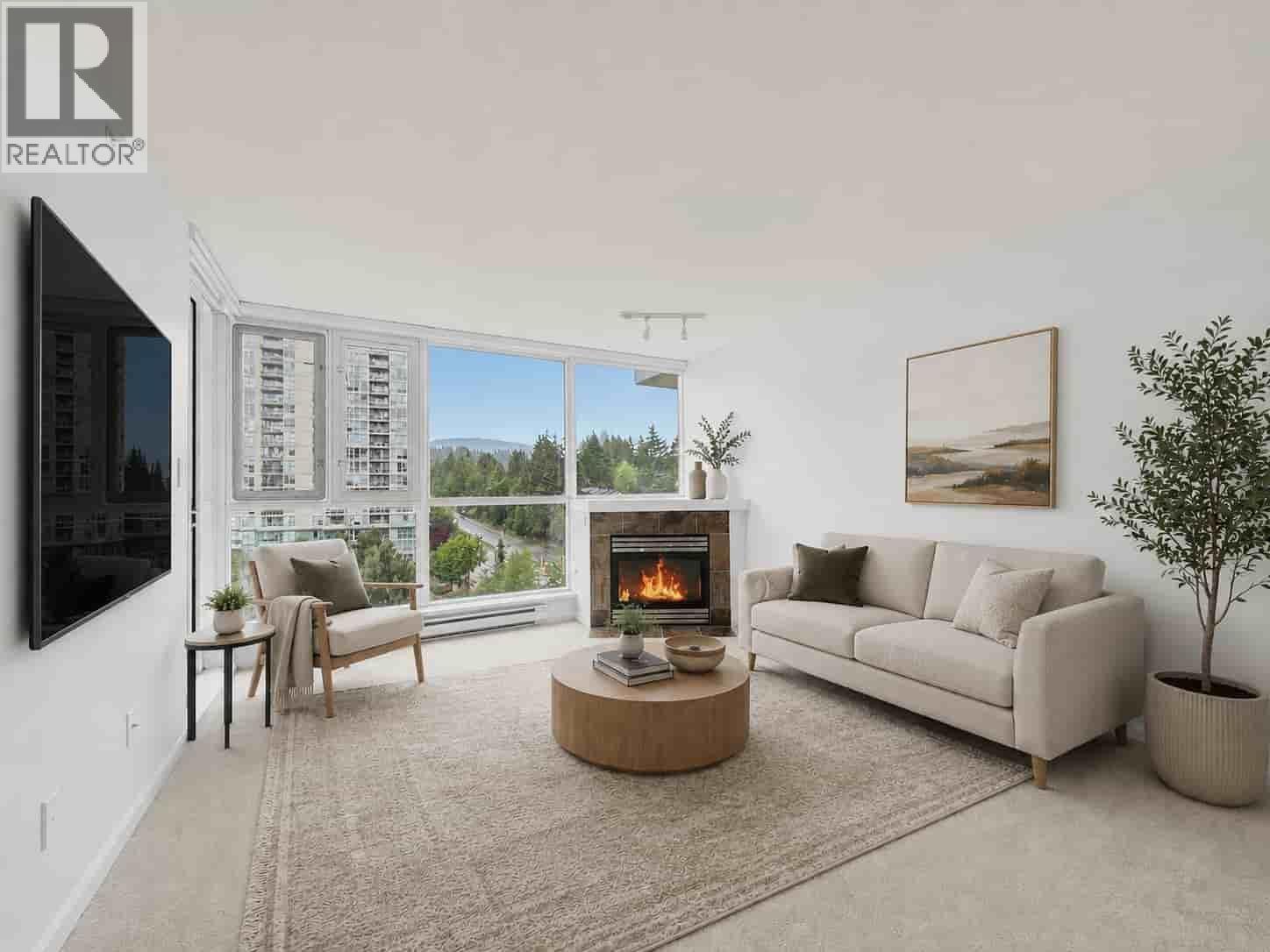 906 235 GUILDFORD WAY, Port Moody, British Columbia