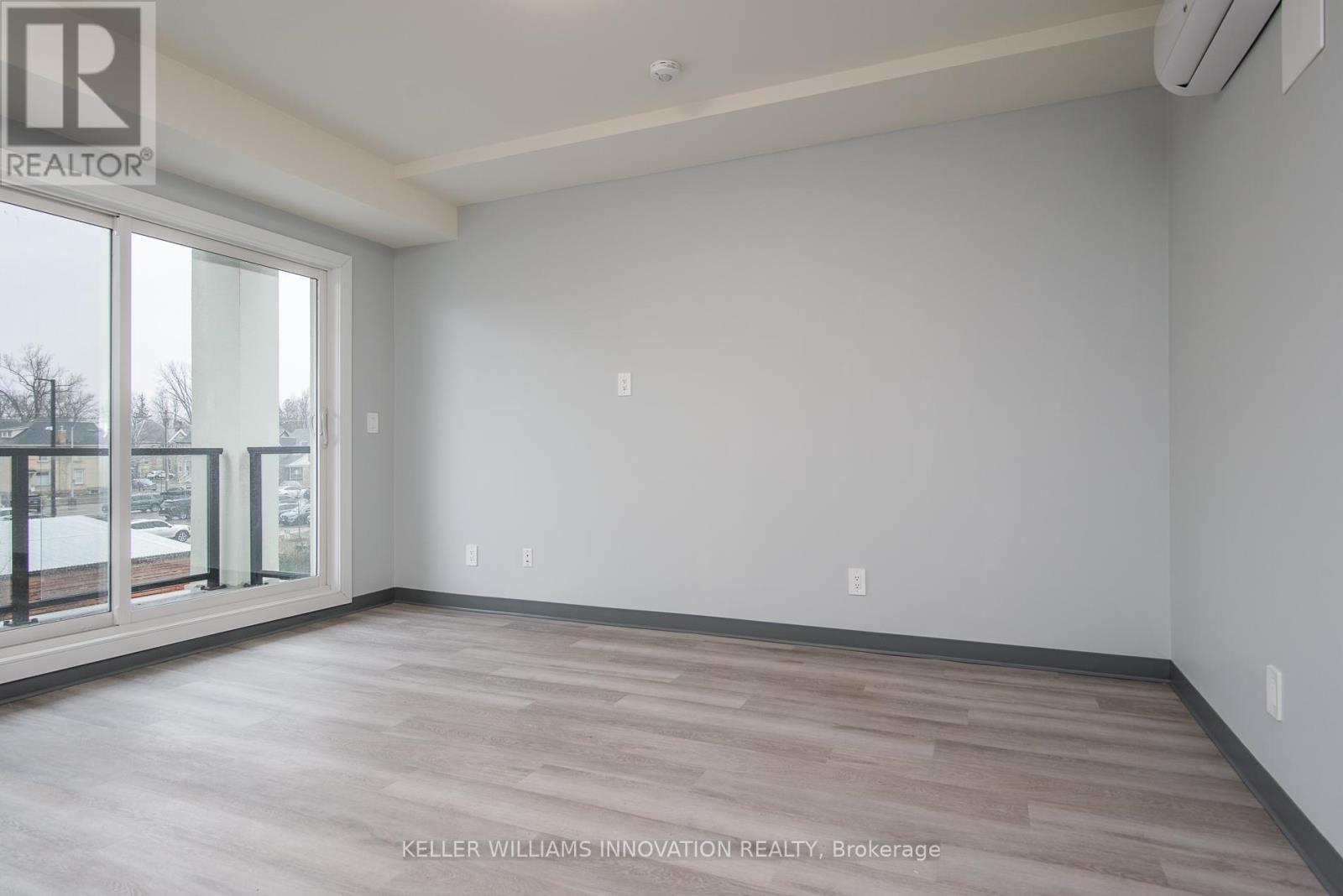 202 - 10 Queen Street, St. Thomas, Ontario  N5R 3H8 - Photo 4 - X13417254