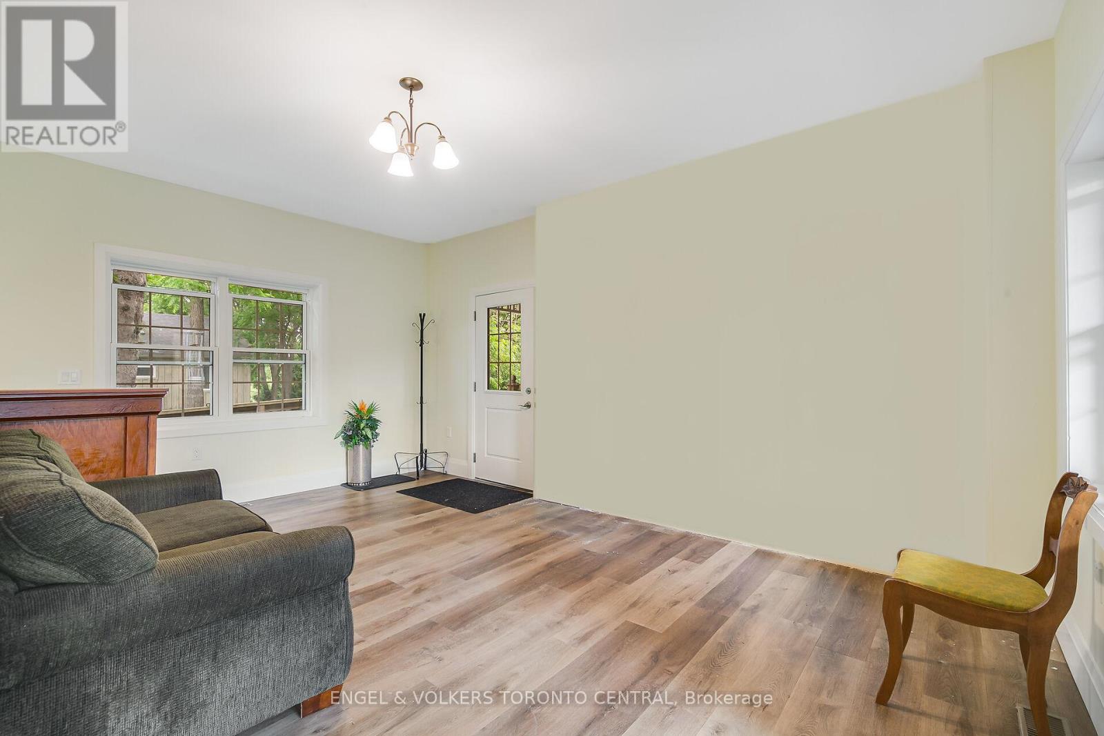 Suite 1 - 125 Richardson Street, Guelph/eramosa, Ontario  N0B 2K0 - Photo 16 - X13417306