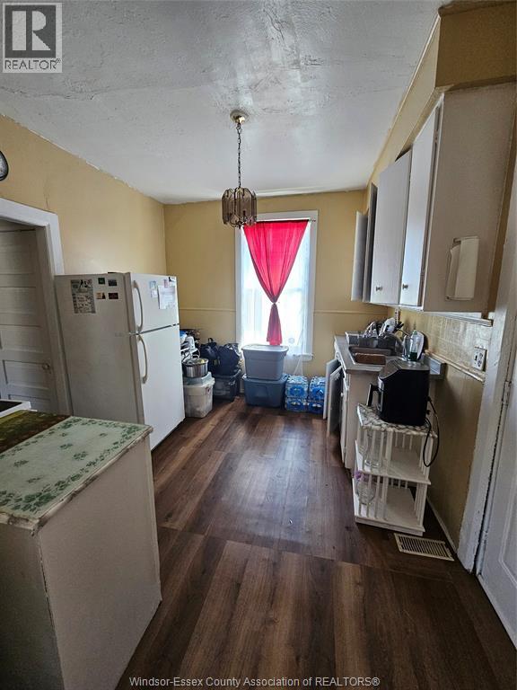 365 Marentette, Windsor, Ontario  N9A 1Y7 - Photo 7 - 26013502