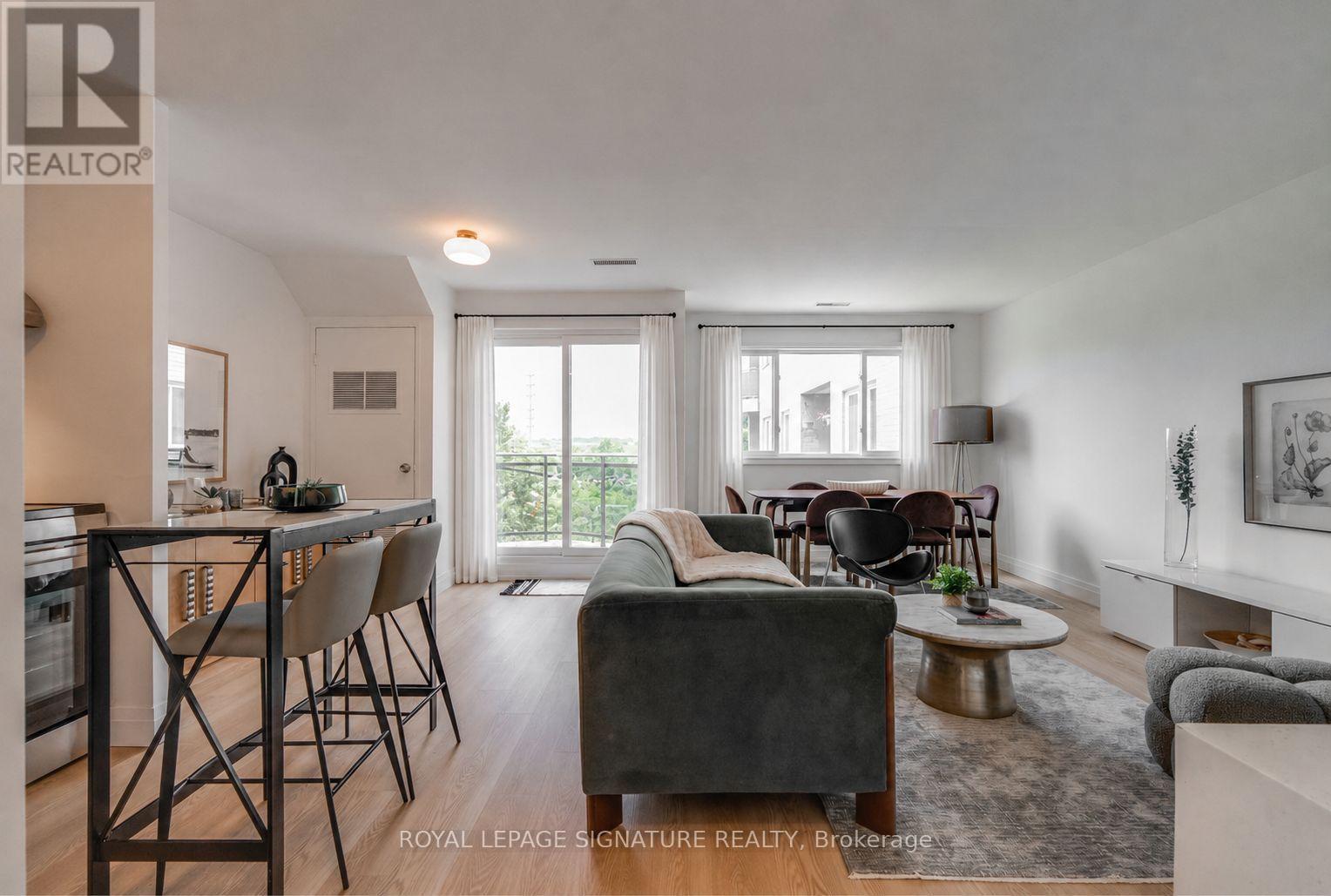 61 - 2001 Bonnymede Drive, Mississauga, Ontario  L5J 4H8 - Photo 2 - W13417278