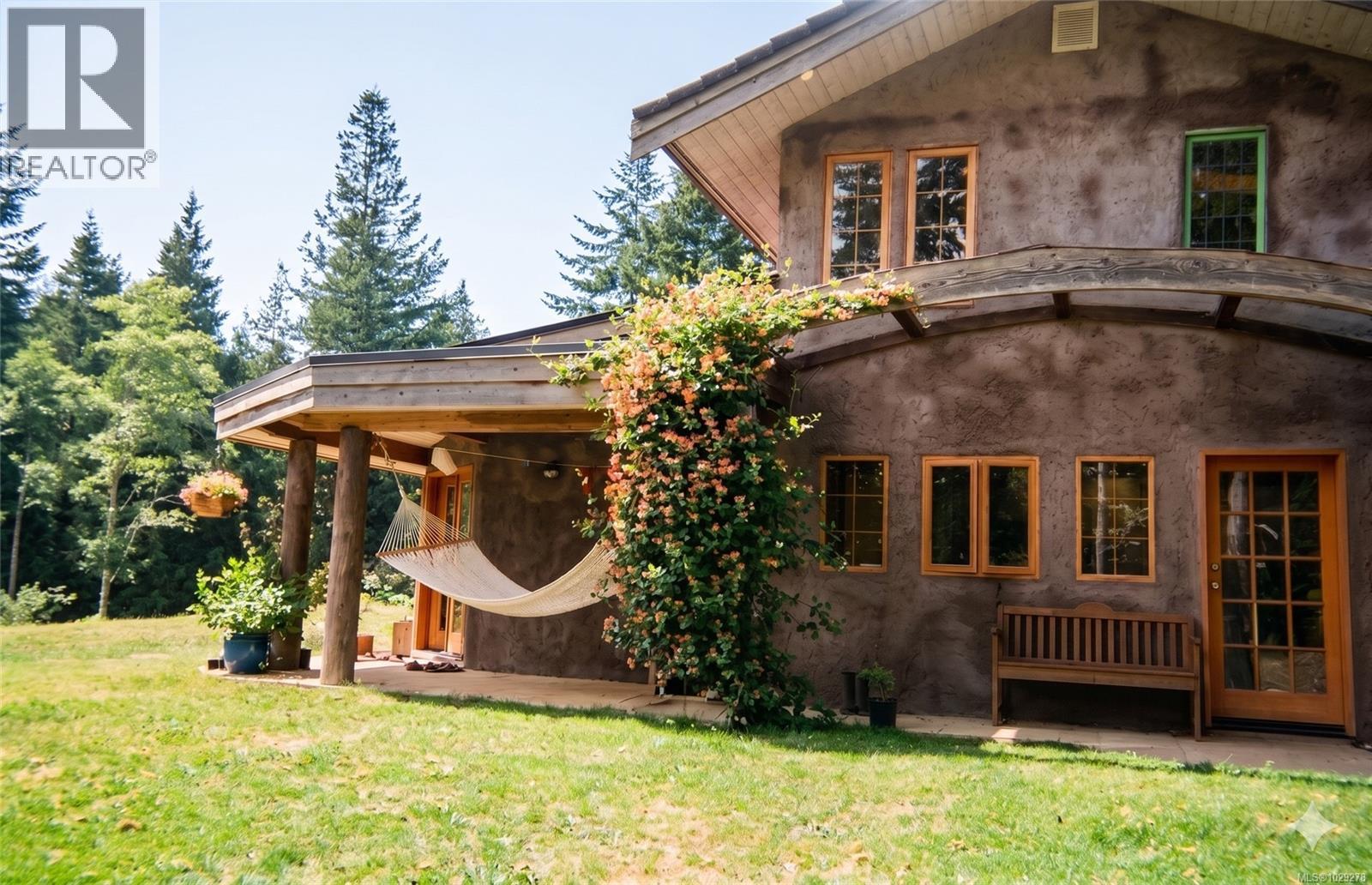 9 Grant Rd, Lasqueti Island, British Columbia