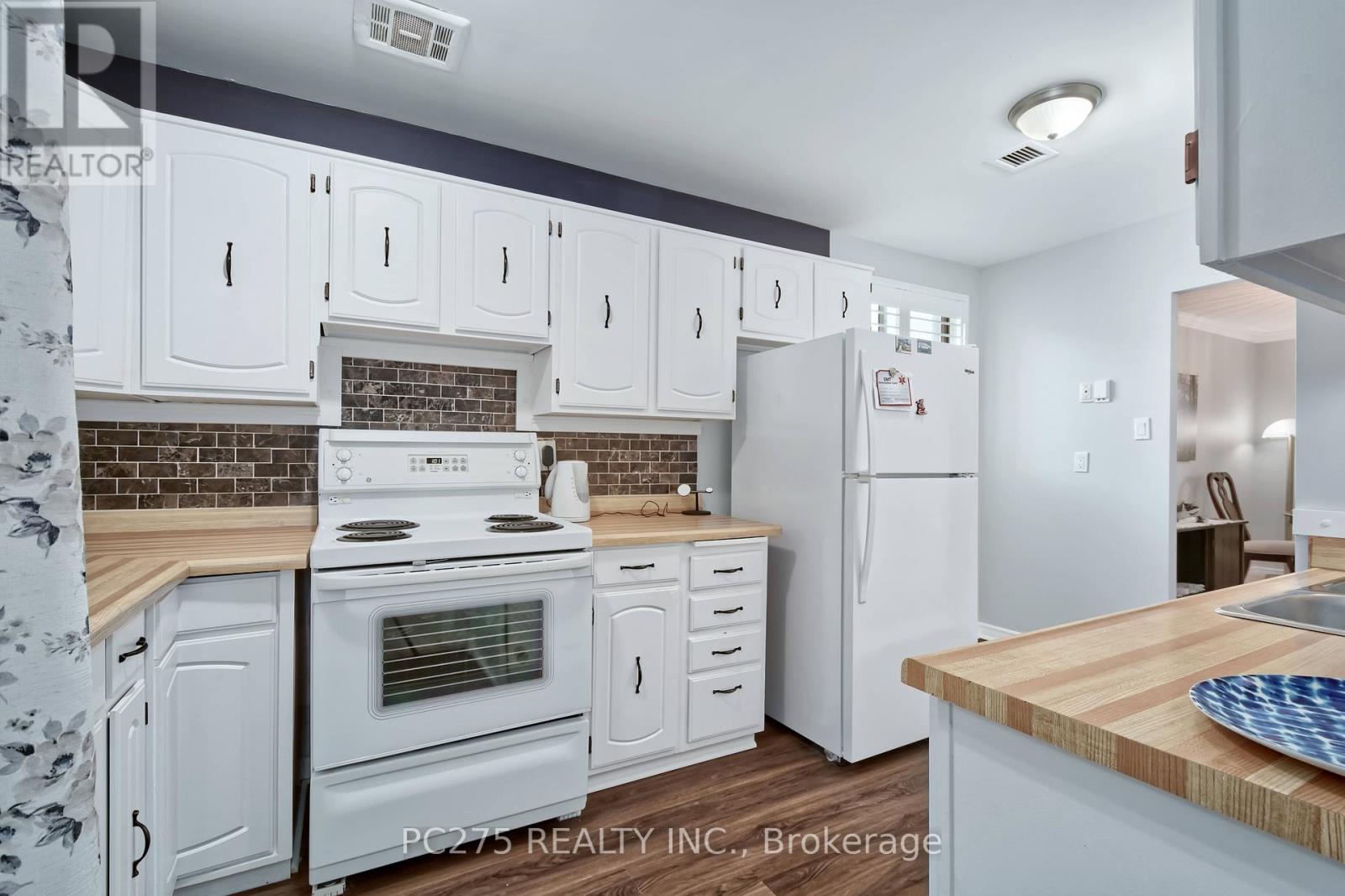 216 - 300 Everglade Crescent, London North, Ontario N6H 4P8 - Photo 12 - X13417422