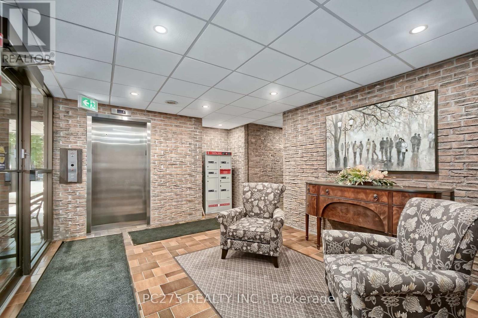 216 - 300 Everglade Crescent, London North, Ontario N6H 4P8 - Photo 3 - X13417422