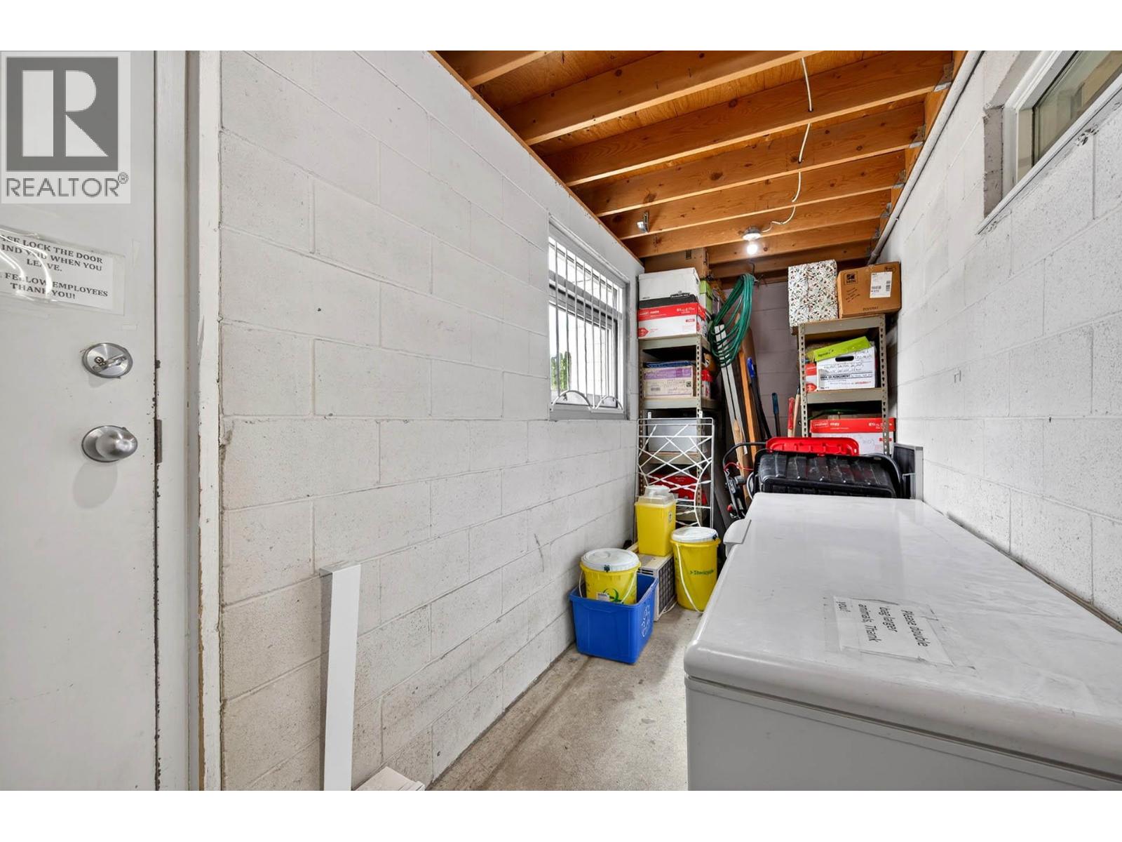Listing image 63