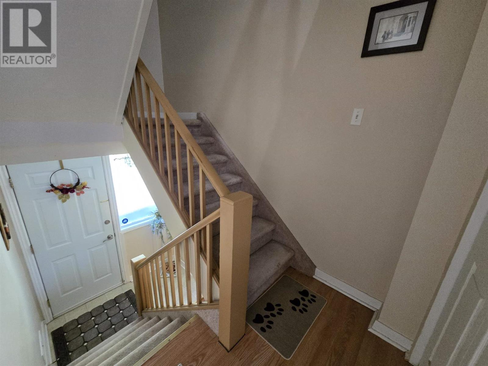 104 Hutchison Ave, Elliot Lake, Ontario  P5A 2S1 - Photo 3 - SM261360