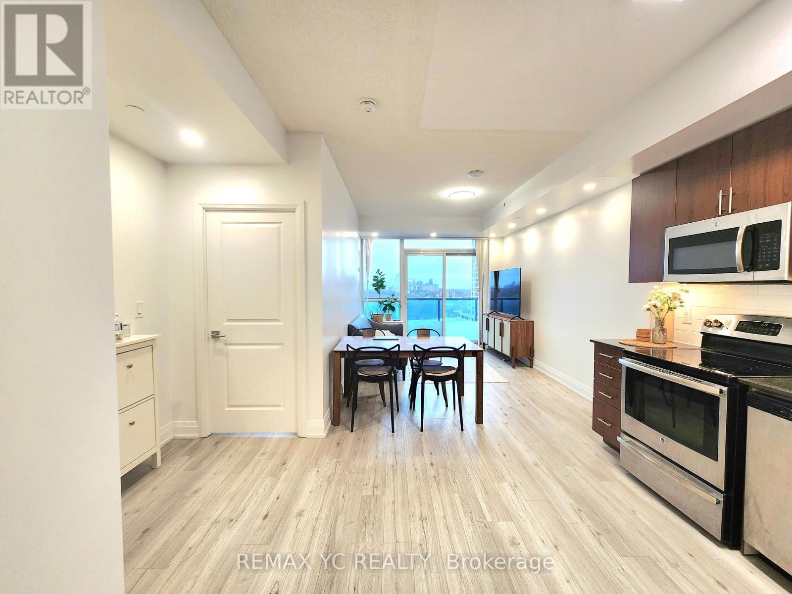1007 - 7165 YONGE STREET, Markham, Ontario