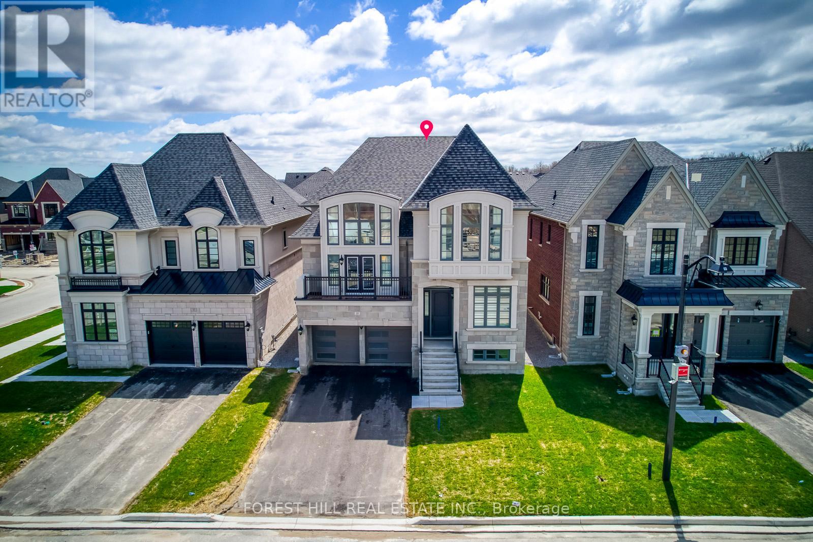 35 GIANVITO CRESCENT, King, Ontario