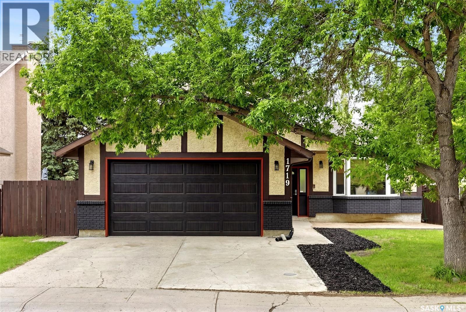 1719 Boyd Street E, Regina, Saskatchewan  S4V 1S5 - Photo 2 - SK038671